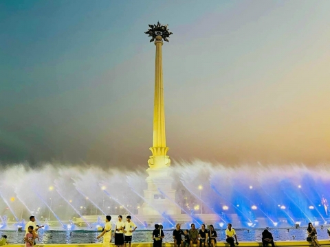 Trông rất Roma nhưng lại là Hải Phòng:Quảng trường Royal Square điểm check-in hot thu hút đông đảo người dân đất Cảng